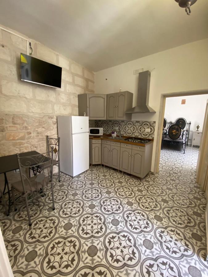 Fiori Catene Tra Le Torri Conversano Eksteriør bilde
