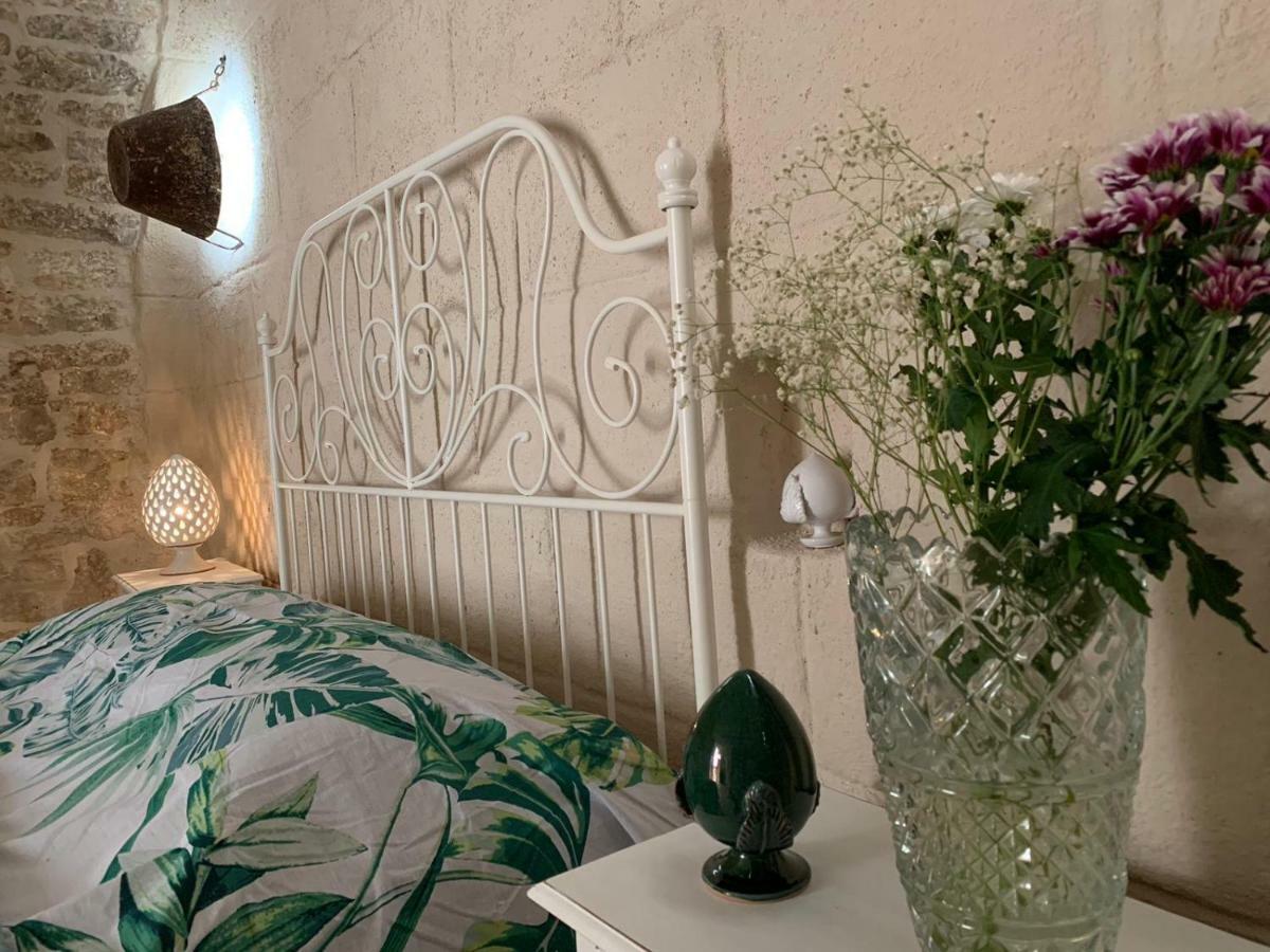 Fiori Catene Tra Le Torri Conversano Eksteriør bilde