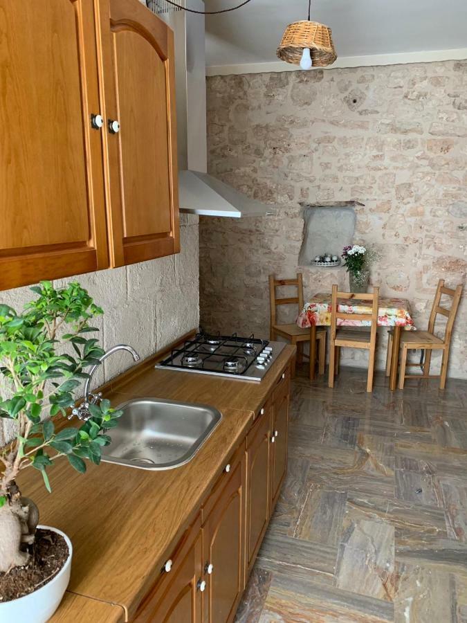 Fiori Catene Tra Le Torri Conversano Eksteriør bilde
