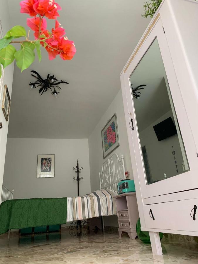 Fiori Catene Tra Le Torri Conversano Eksteriør bilde