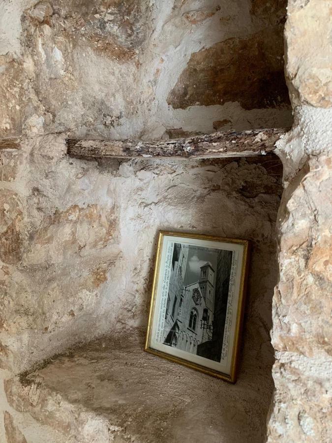 Fiori Catene Tra Le Torri Conversano Eksteriør bilde